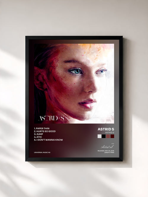 Astrid S · Astrid S — Affiche encadrée