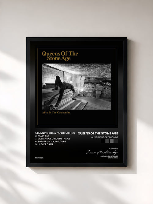 Queens of the Stone Age · Alive in the Catacombs — Affiche encadrée