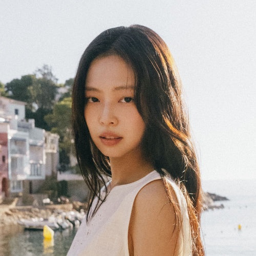 JENNIE