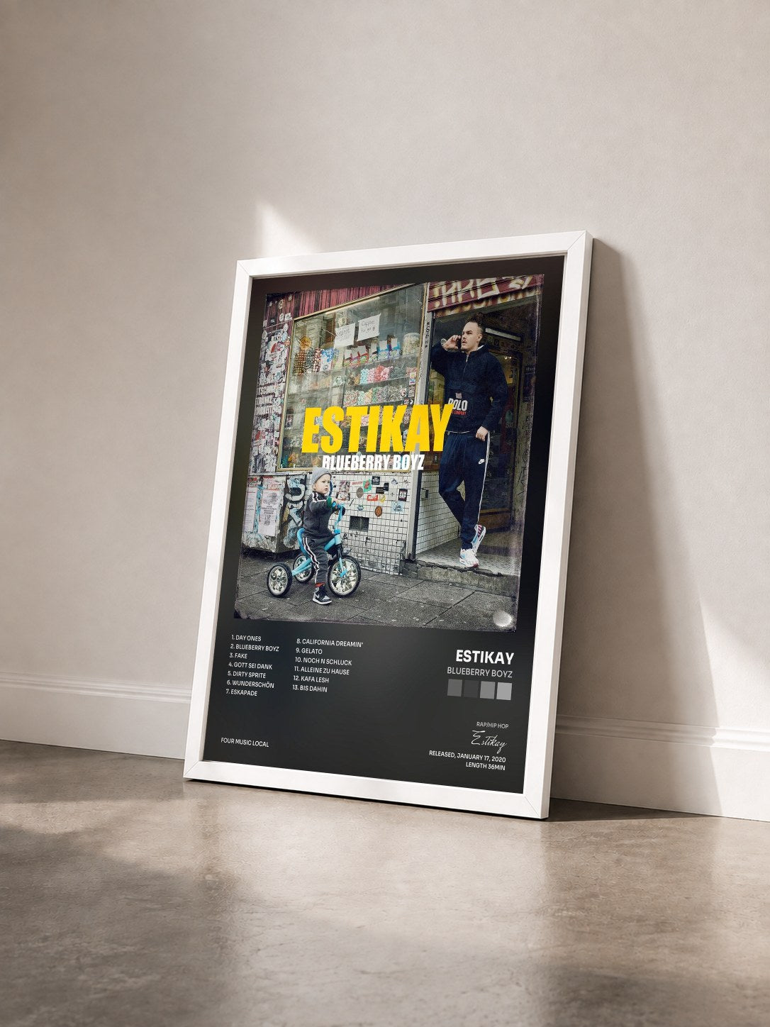 #blanc Tableau de l'album Blueberry Boyz de Estikay vu de trois quarts, cadre blanc