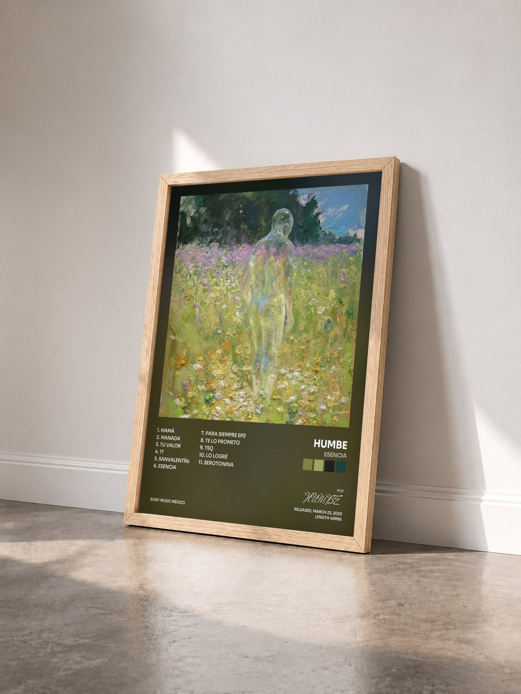 #bois Tableau de l'album ESENCIA de HUMBE vu de trois quarts, cadre en bois brut