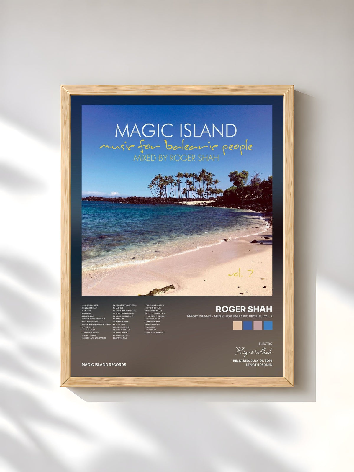 #bois Tableau de l'album Magic Island - Music for Balearic People, Vol. 7 de Roger Shah, cadre en bois brut, imprimé et encadré en France