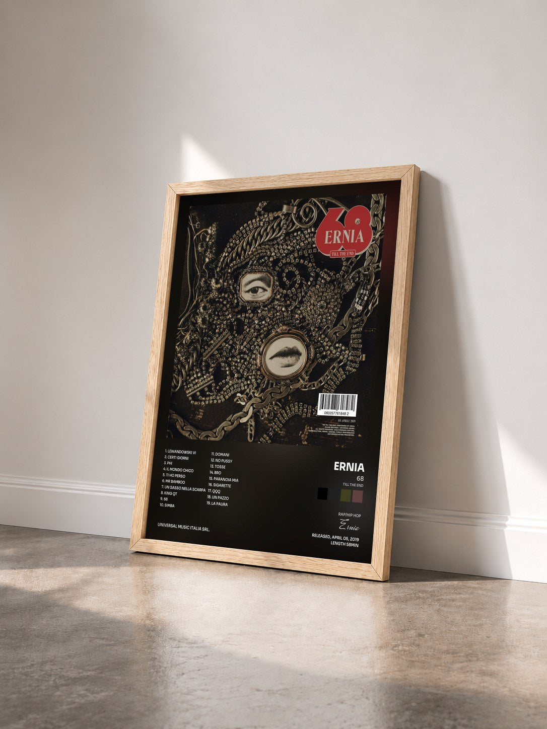 #bois Tableau de l'album 68 (Till The End) de Ernia vu de trois quarts, cadre en bois brut