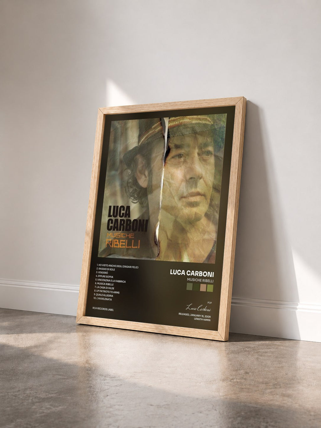 #bois Tableau de l'album Musiche Ribelli de Luca Carboni vu de trois quarts, cadre en bois brut