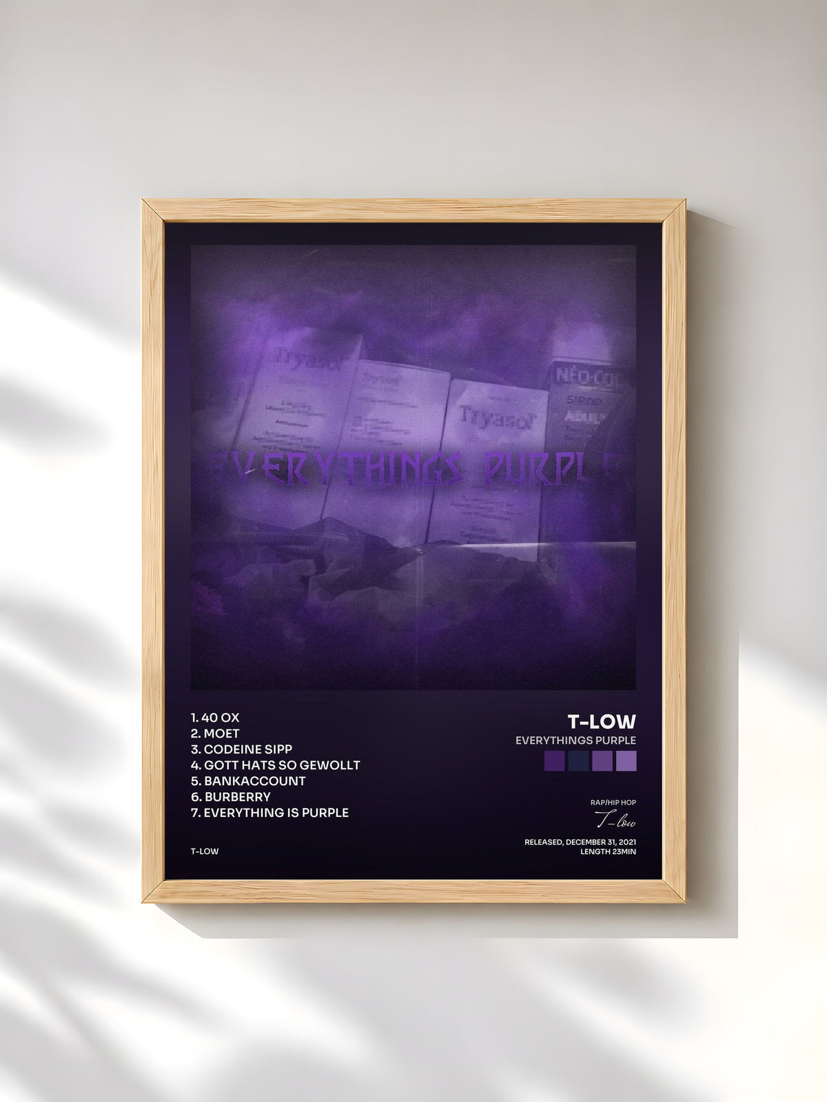 #bois Tableau de l'album EVERYTHINGS PURPLE de T-low, cadre en bois brut, imprimé et encadré en France