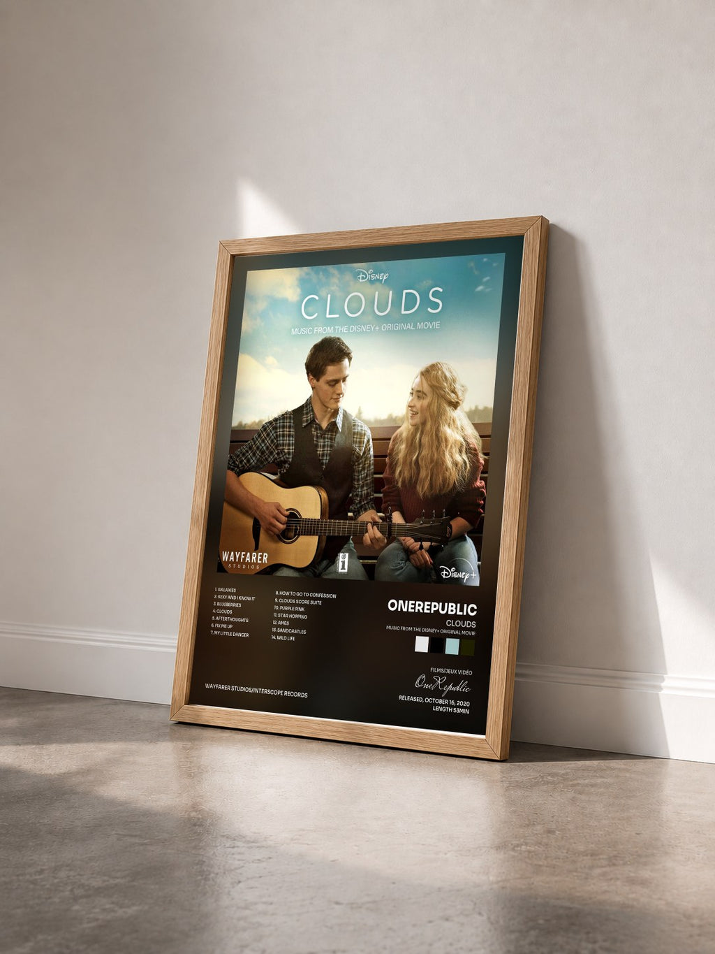#bois Tableau de l'album CLOUDS (Music From The Disney+ Original Movie) de OneRepublic vu de trois quarts, cadre en bois brut