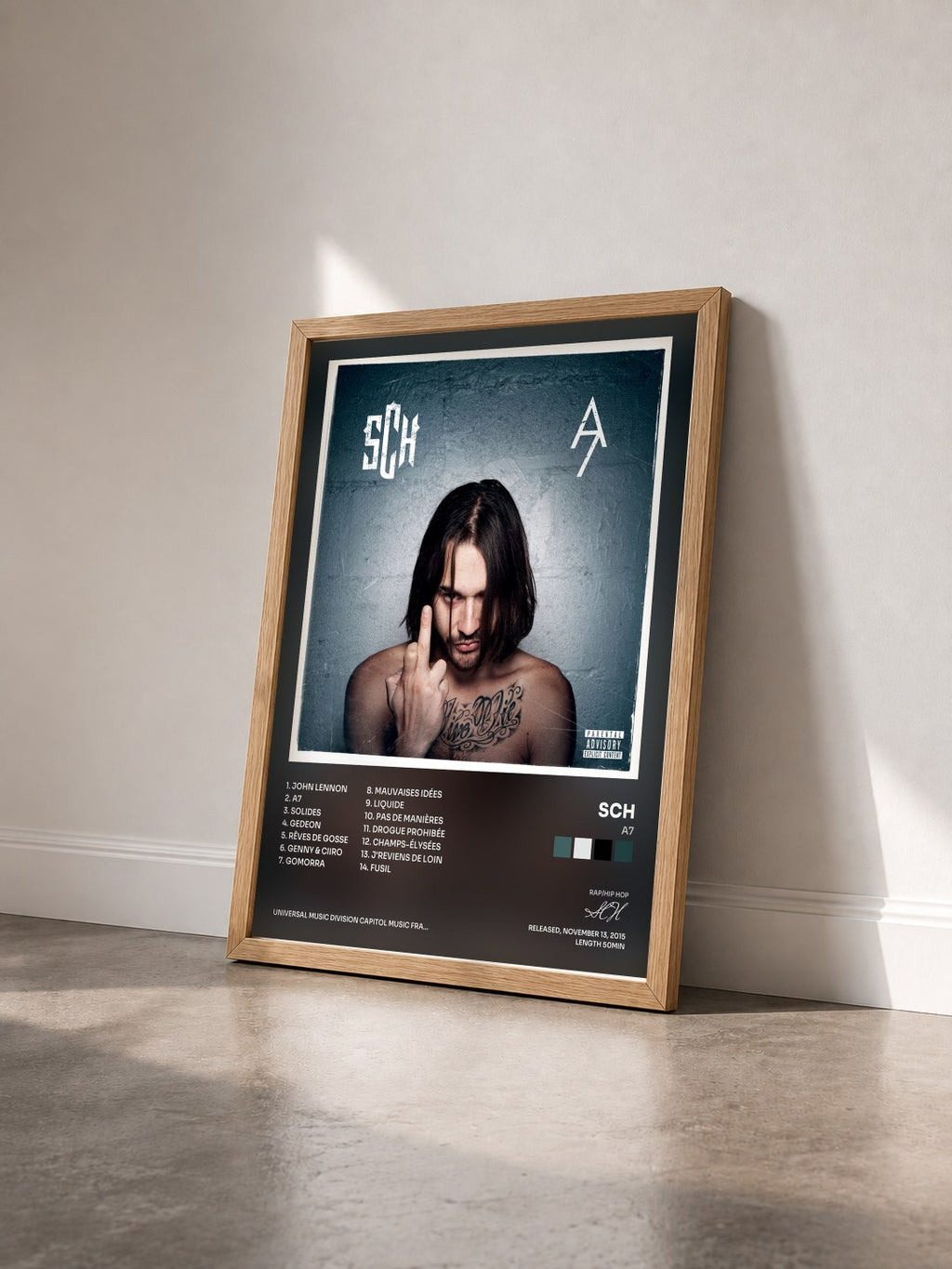 #bois Tableau de l'album A7 de SCH vu de trois quarts, cadre en bois brut
