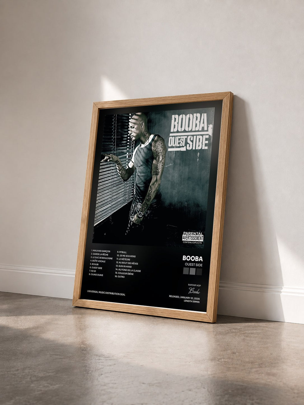 #bois Tableau de l'album Ouest Side de Booba vu de trois quarts, cadre en bois brut