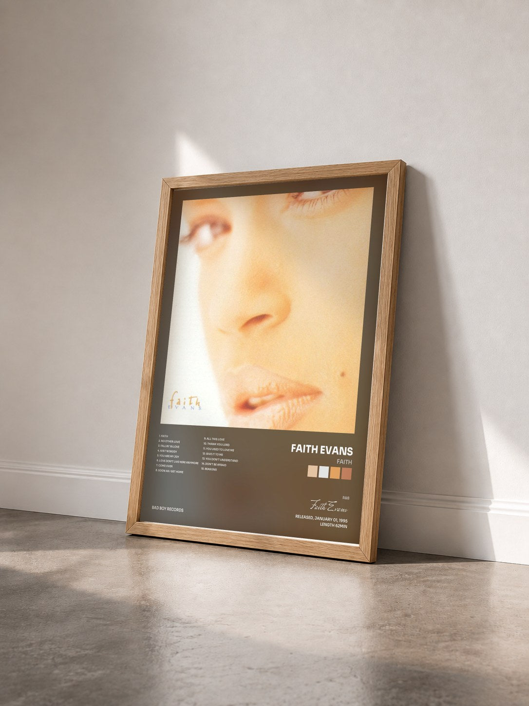 #bois Tableau de l'album Faith de Faith Evans vu de trois quarts, cadre en bois brut