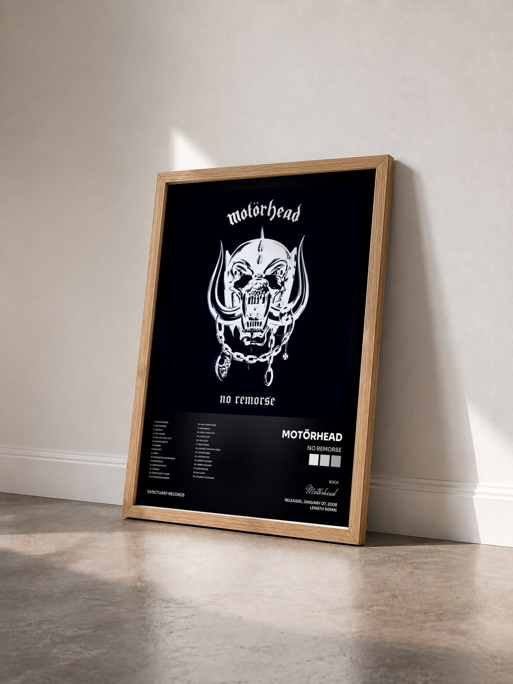 #bois Tableau de l'album No Remorse de Motörhead vu de trois quarts, cadre en bois brut