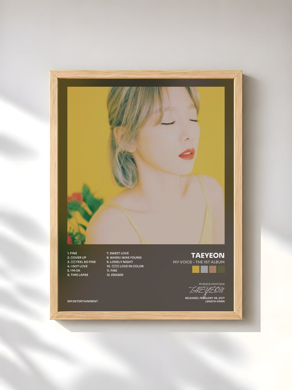 #bois Tableau de l'album My Voice - The 1st Album de TAEYEON, cadre en bois brut, imprimé et encadré en France