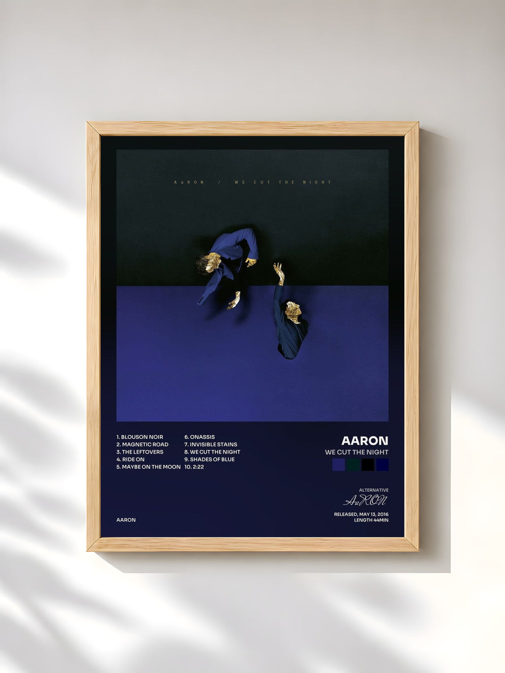 #bois Tableau de l'album We Cut the Night de AaRON, cadre en bois brut, imprimé et encadré en France