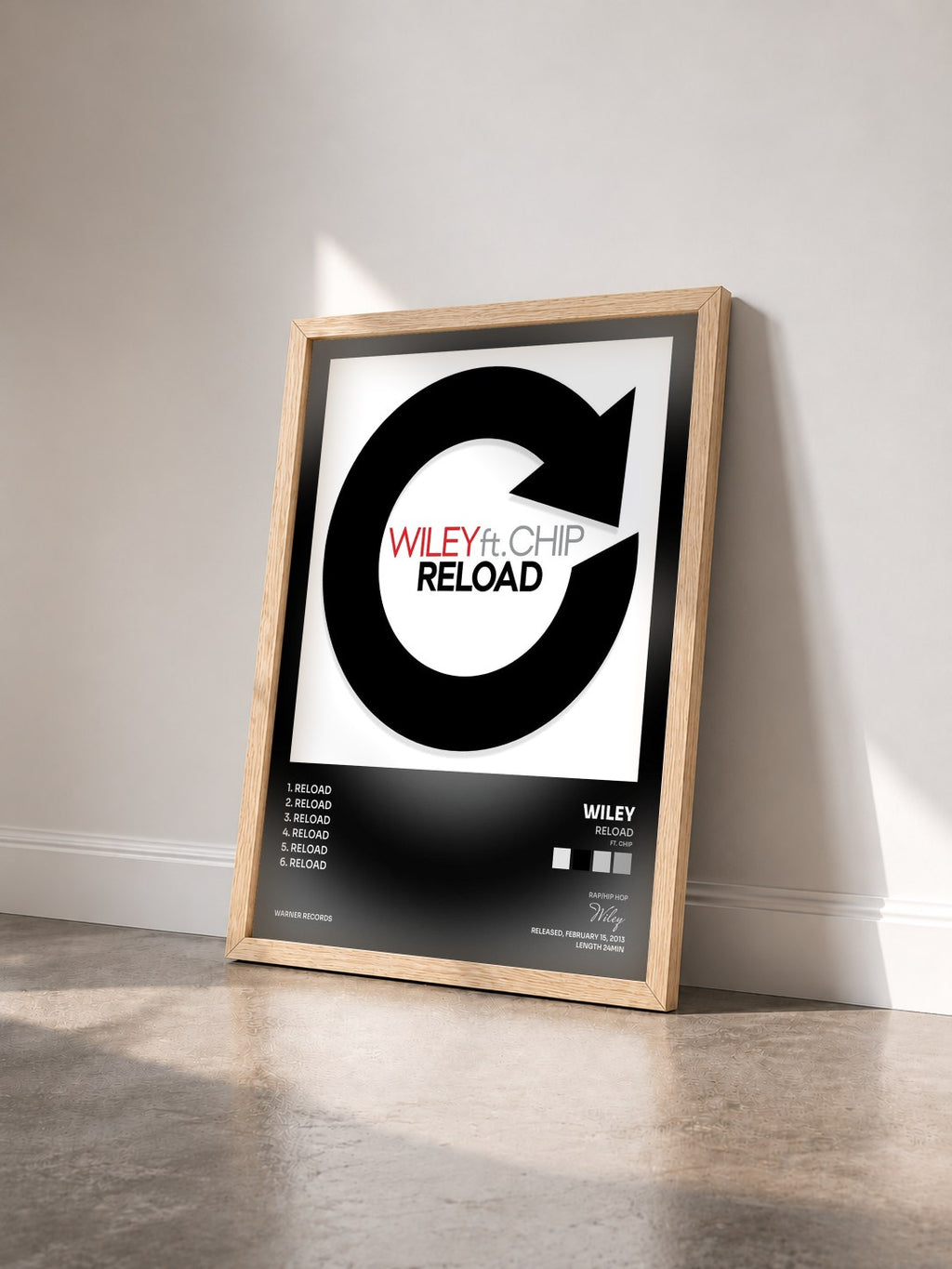 #bois Tableau de l'album Reload (ft. Chip) de Wiley vu de trois quarts, cadre en bois brut