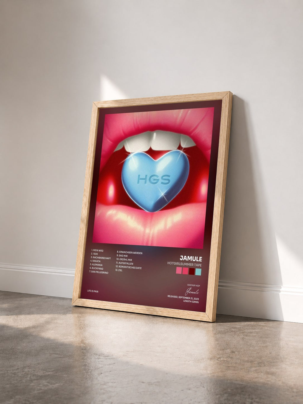 #bois Tableau de l'album HOTGIRLSUMMER TAPE de Jamule vu de trois quarts, cadre en bois brut