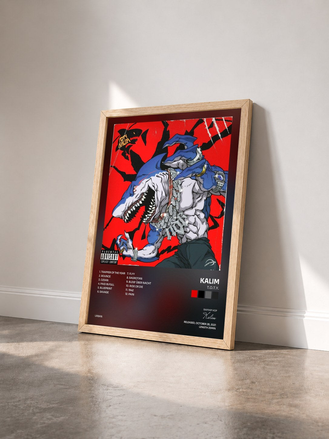 #bois Tableau de l'album T.O.T.Y. de Kalim vu de trois quarts, cadre en bois brut