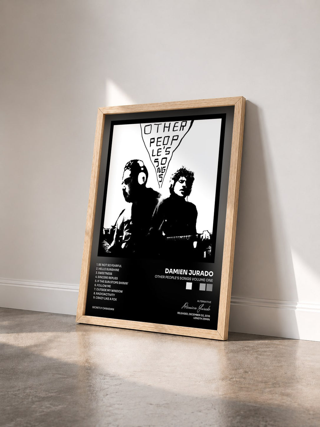#bois Tableau de l'album Other People's Songs Volume One de Damien Jurado vu de trois quarts, cadre en bois brut