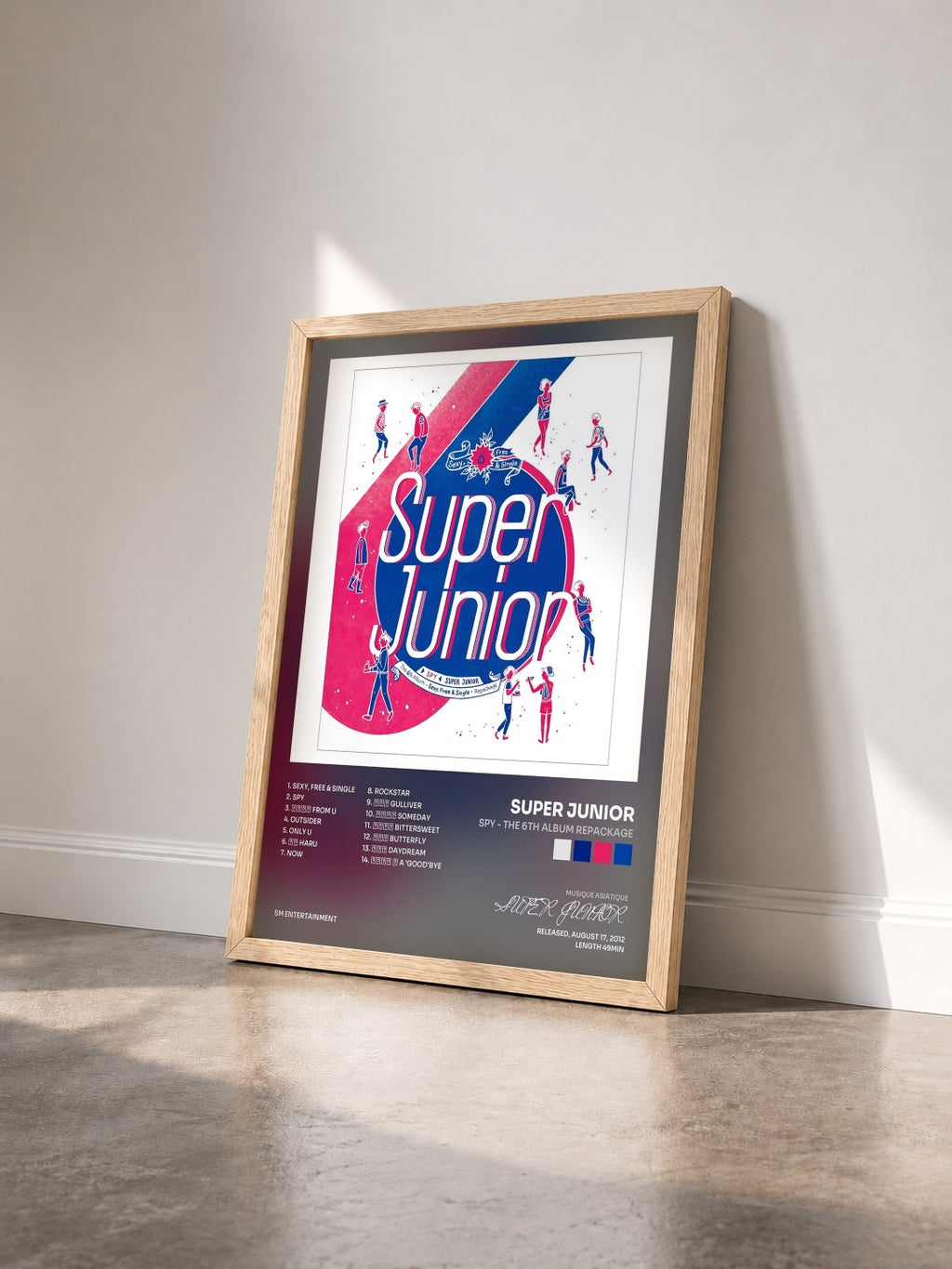 #bois Tableau de l'album SPY - The 6th Album Repackage de SUPER JUNIOR vu de trois quarts, cadre en bois brut