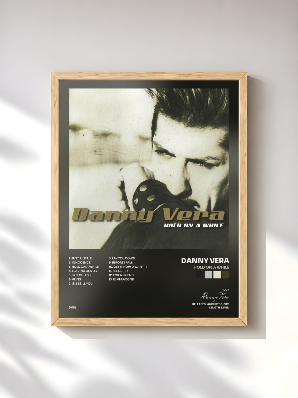 #bois Tableau de l'album Hold on a While de Danny Vera, cadre en bois brut, imprimé et encadré en France