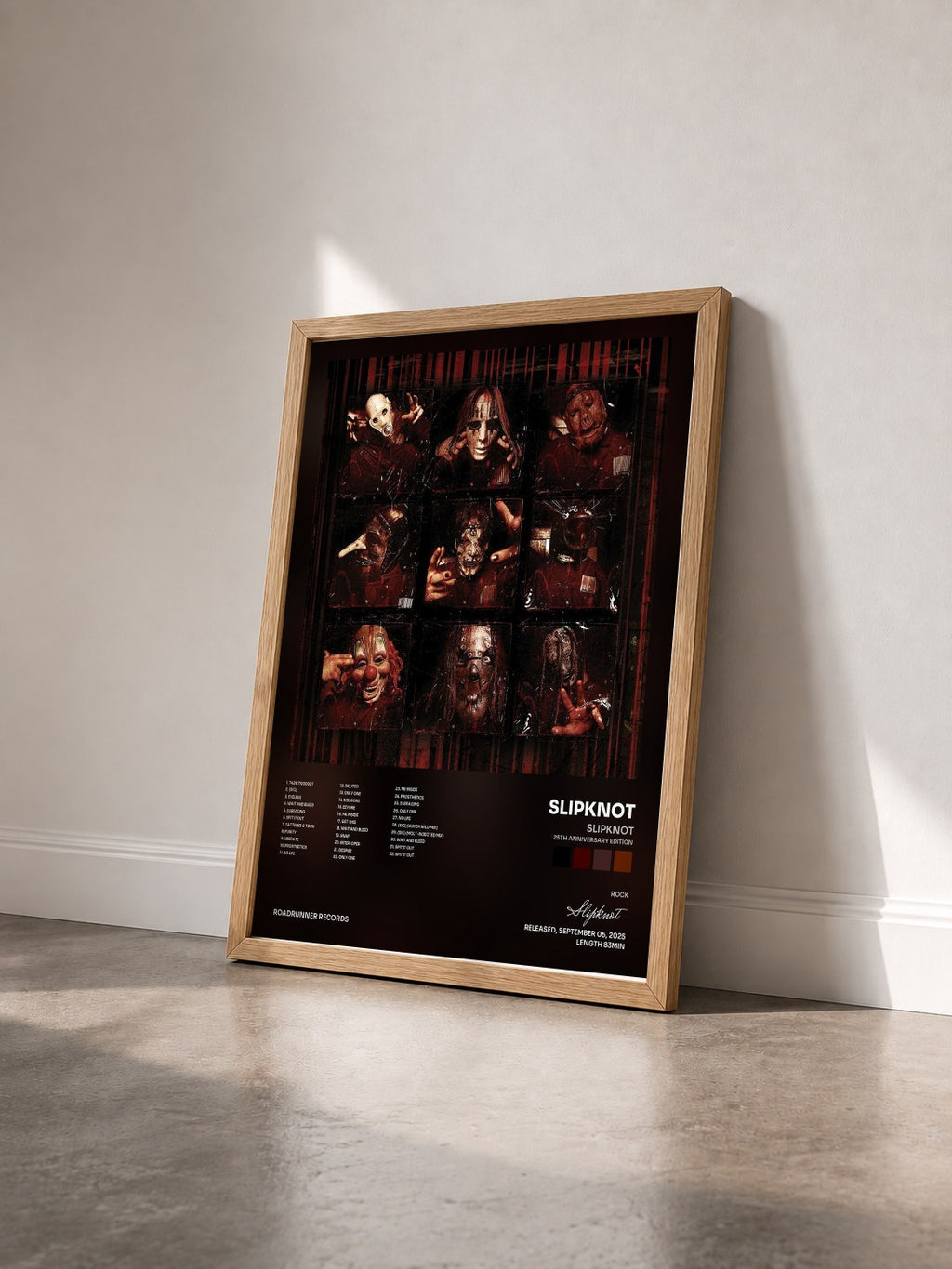 #bois Tableau de l'album Slipknot (25th Anniversary Edition) de Slipknot vu de trois quarts, cadre en bois brut