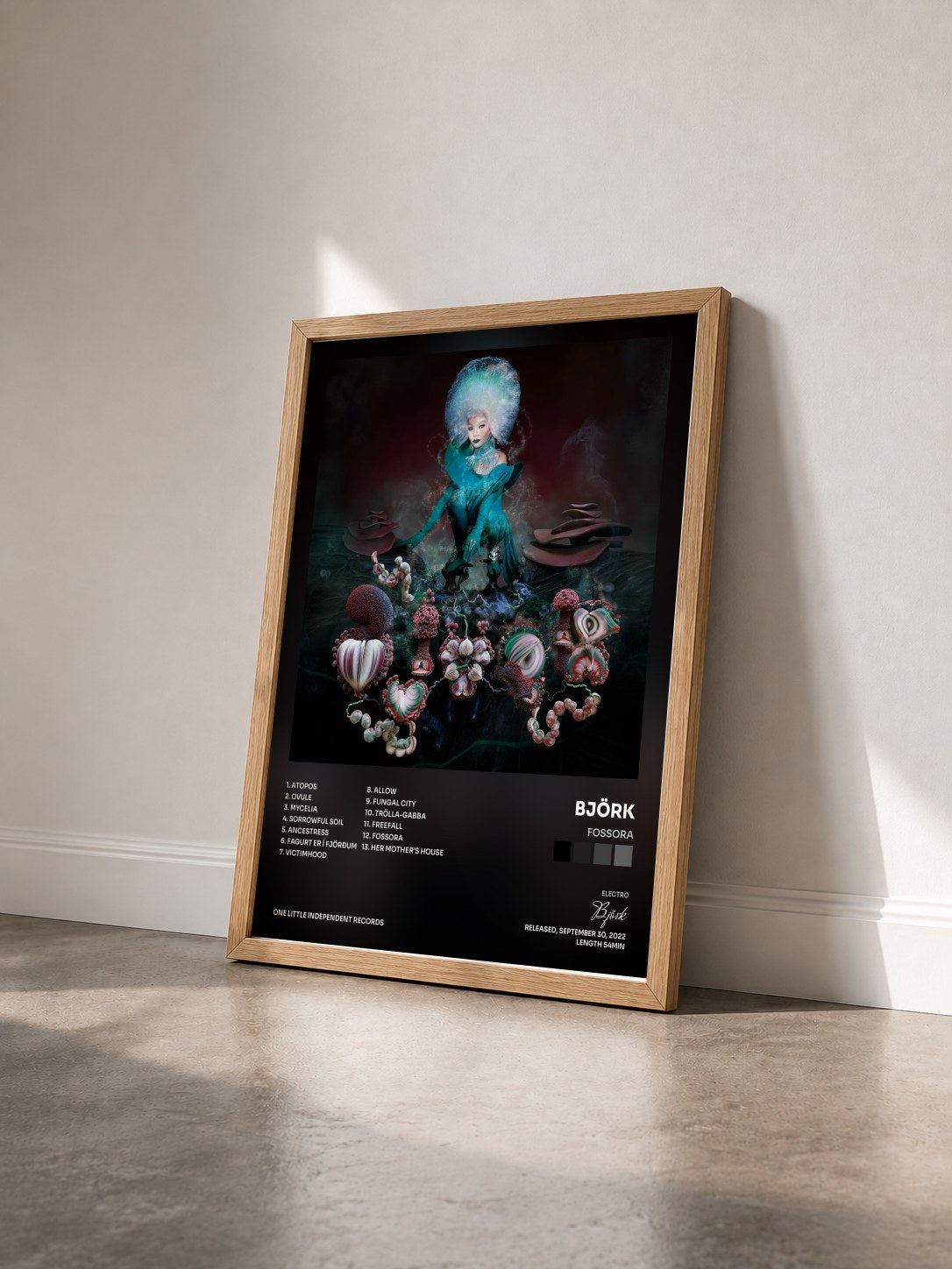 #bois Tableau de l'album Fossora de Björk vu de trois quarts, cadre en bois brut