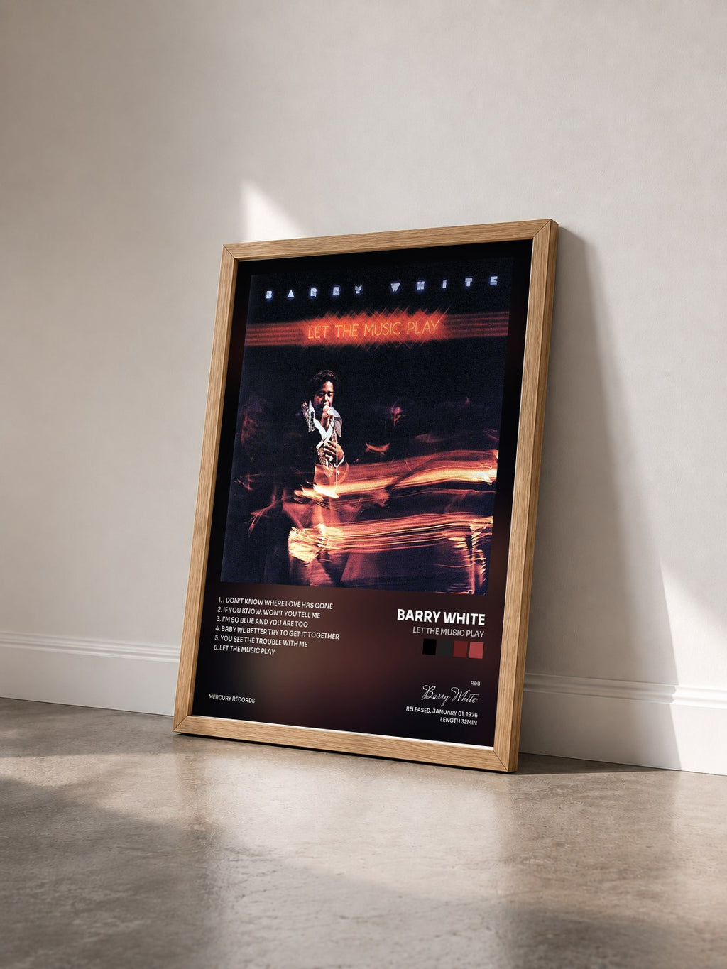 #bois Tableau de l'album Let The Music Play de Barry White vu de trois quarts, cadre en bois brut