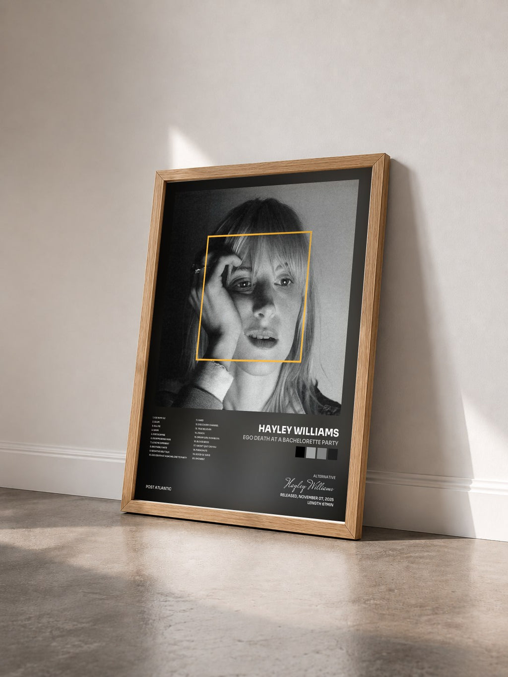 #bois Tableau de l'album Ego Death At A Bachelorette Party de Hayley Williams vu de trois quarts, cadre en bois brut