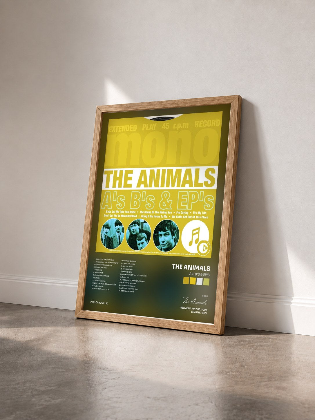 #bois Tableau de l'album A's B's & EP's de The Animals vu de trois quarts, cadre en bois brut