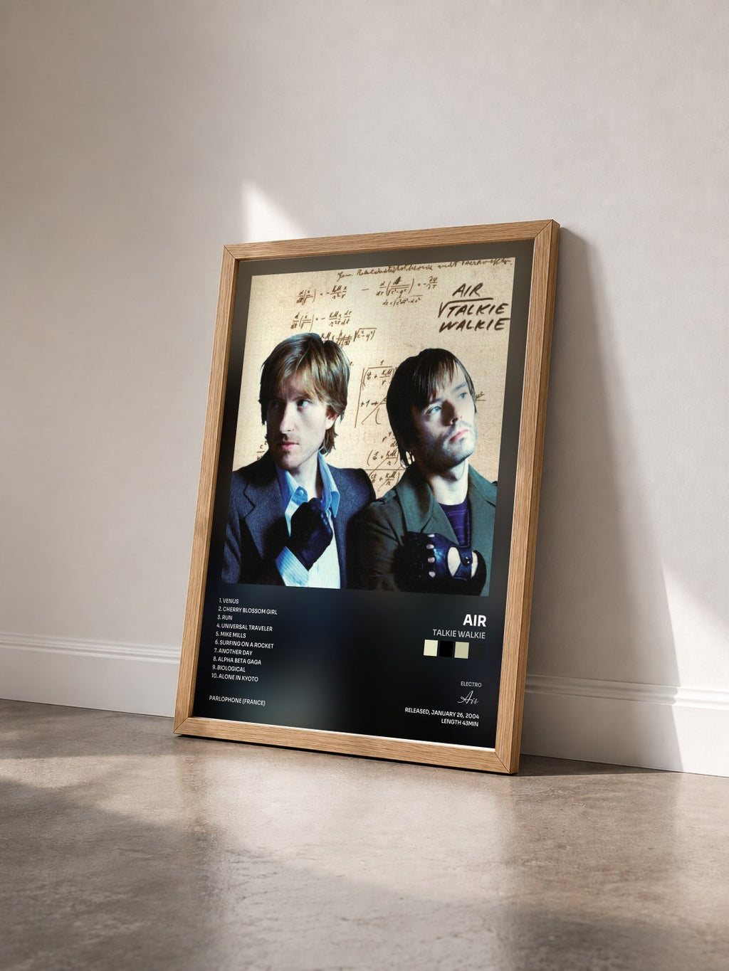 #bois Tableau de l'album Talkie Walkie de Air vu de trois quarts, cadre en bois brut