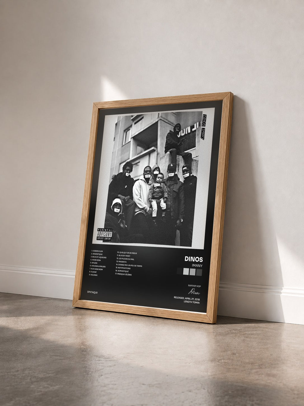 #bois Tableau de l'album Imany de Dinos vu de trois quarts, cadre en bois brut