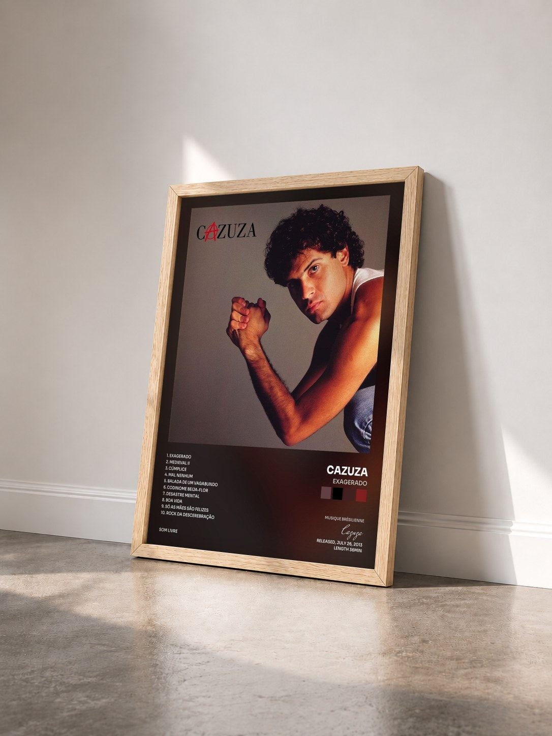 #bois Tableau de l'album Exagerado de Cazuza vu de trois quarts, cadre en bois brut