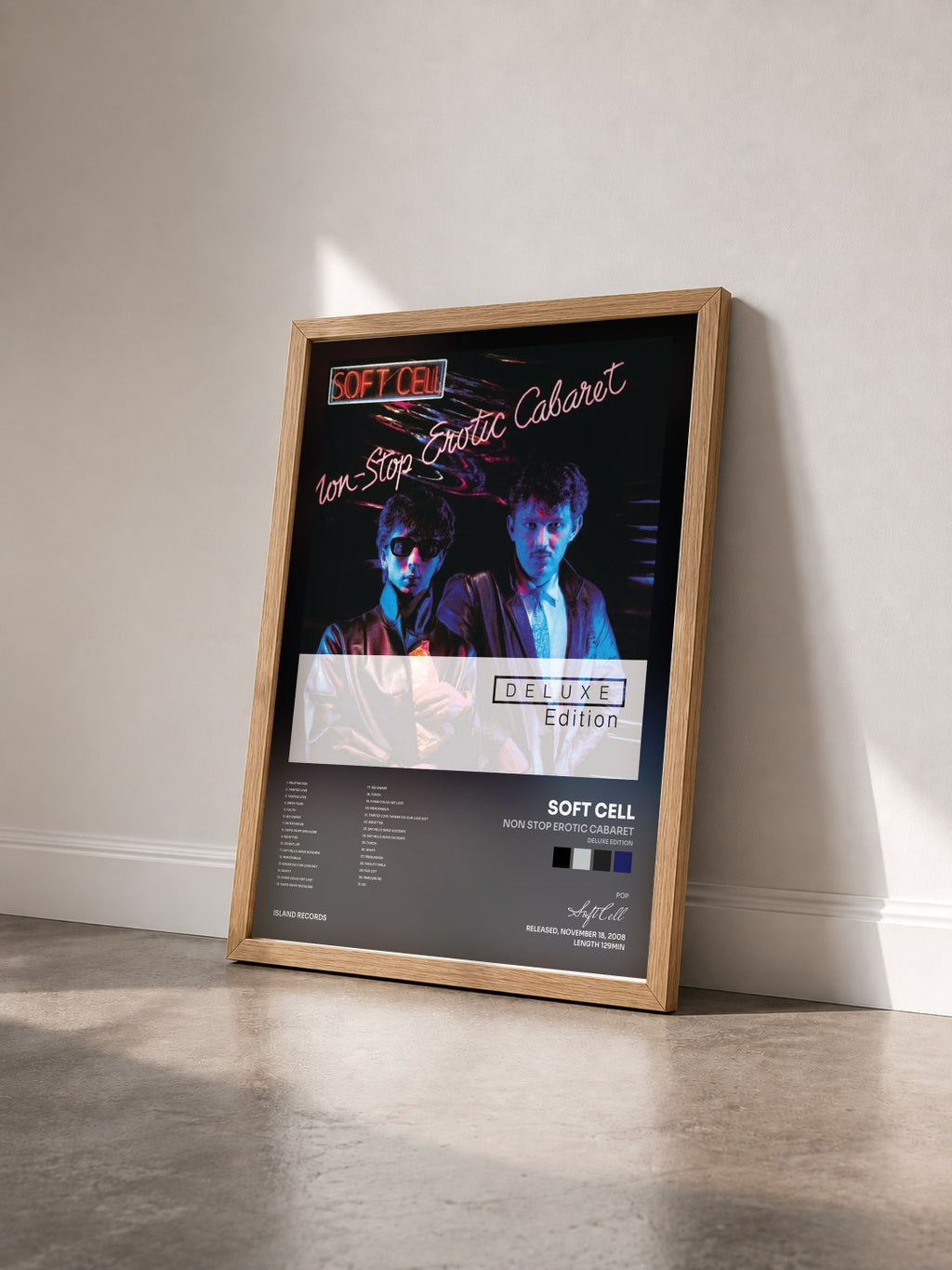 #bois Tableau de l'album Non Stop Erotic Cabaret (Deluxe Edition) de Soft Cell vu de trois quarts, cadre en bois brut