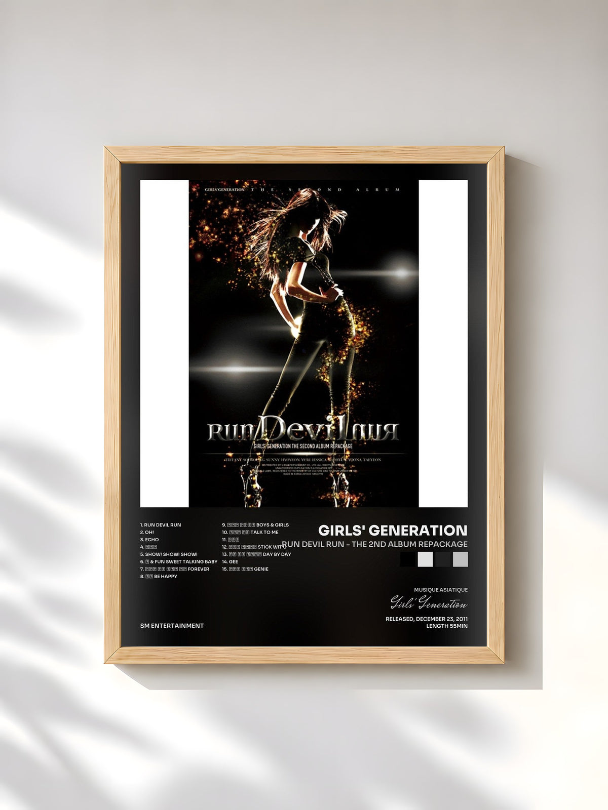 #bois Tableau de l'album Run Devil Run - The 2nd Album Repackage de Girls' Generation, cadre en bois brut, imprimé et encadré en France