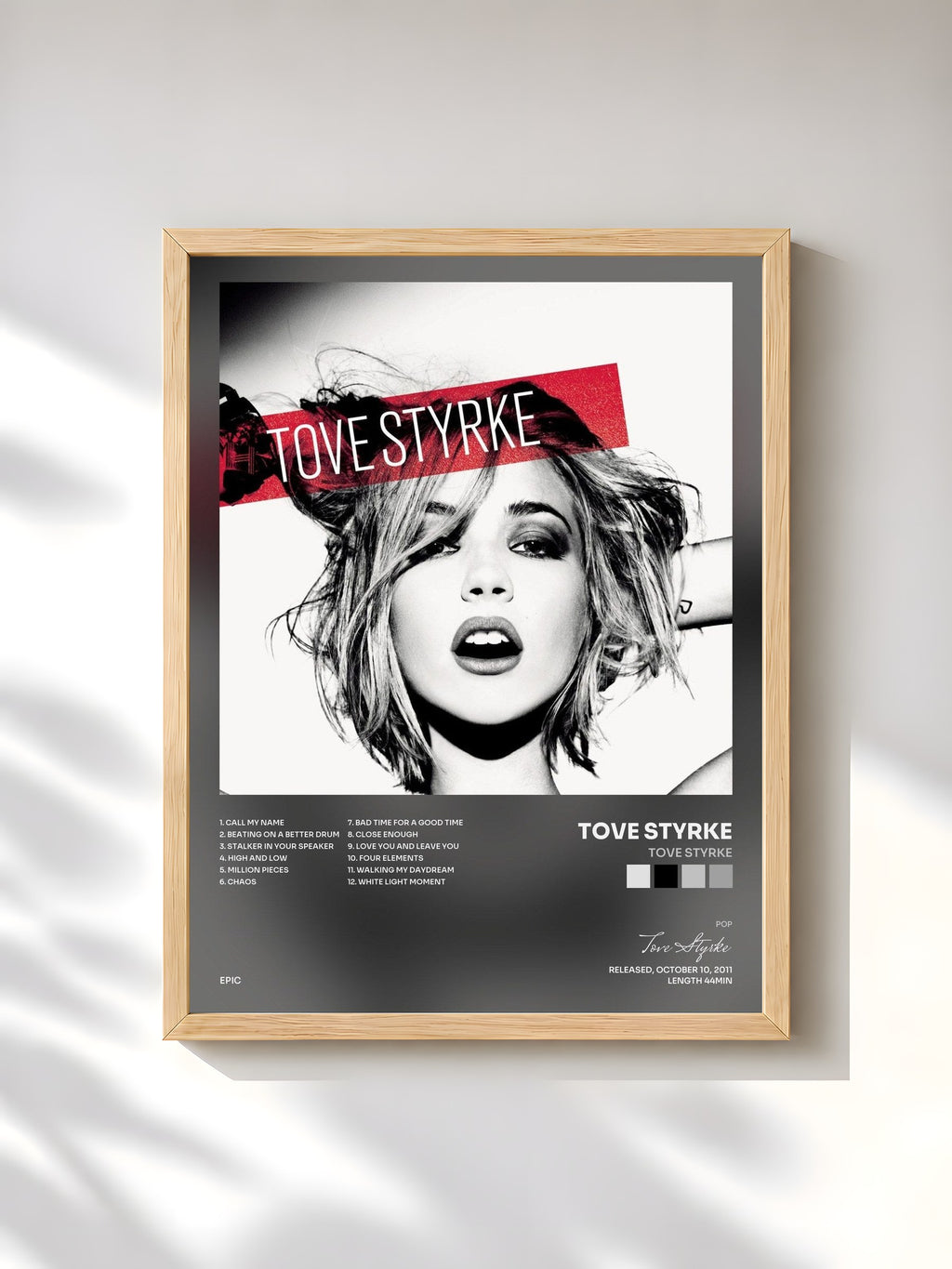 #bois Tableau de l'album Tove Styrke de Tove Styrke, cadre en bois brut, imprimé et encadré en France