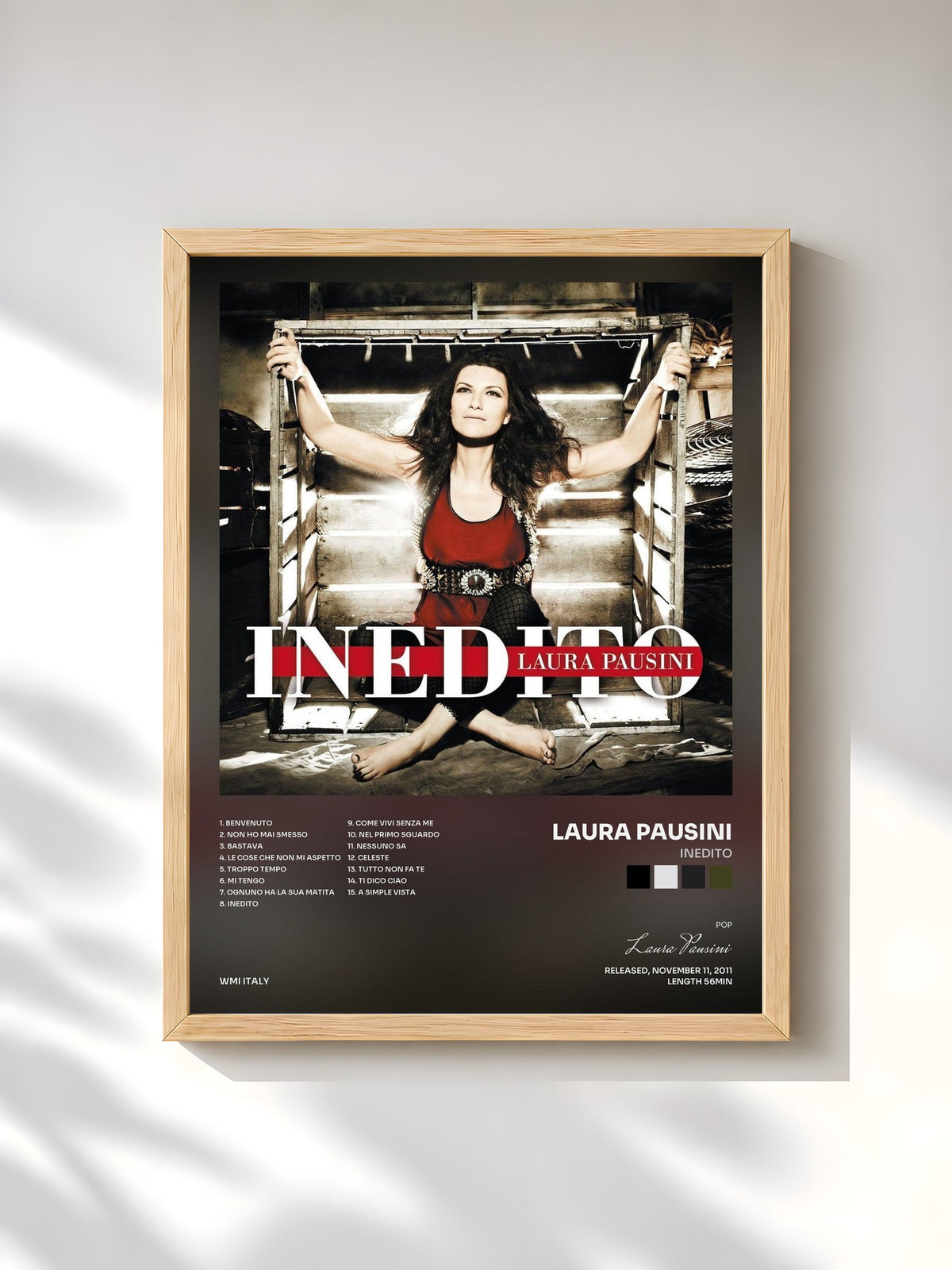 #bois Tableau de l'album Inedito de Laura Pausini, cadre en bois brut, imprimé et encadré en France