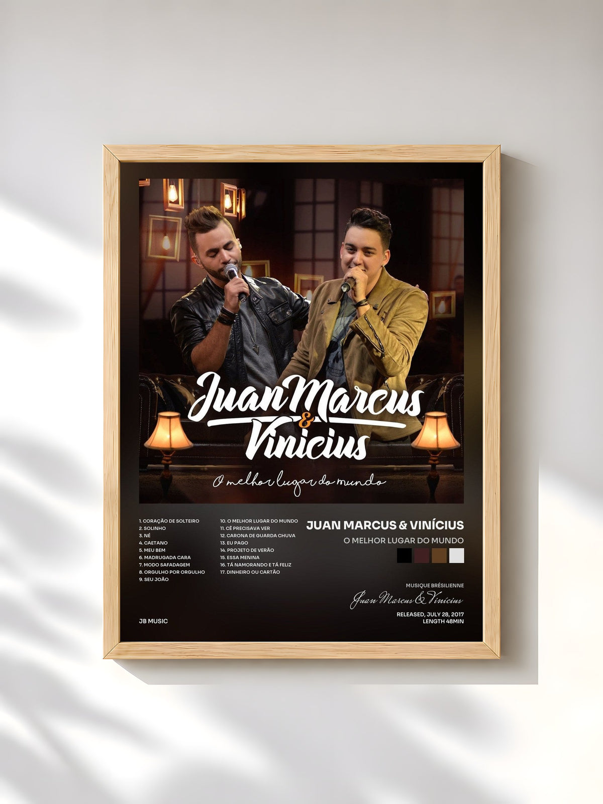 #bois Tableau de l'album O Melhor Lugar do Mundo de Juan Marcus & Vinícius, cadre en bois brut, imprimé et encadré en France