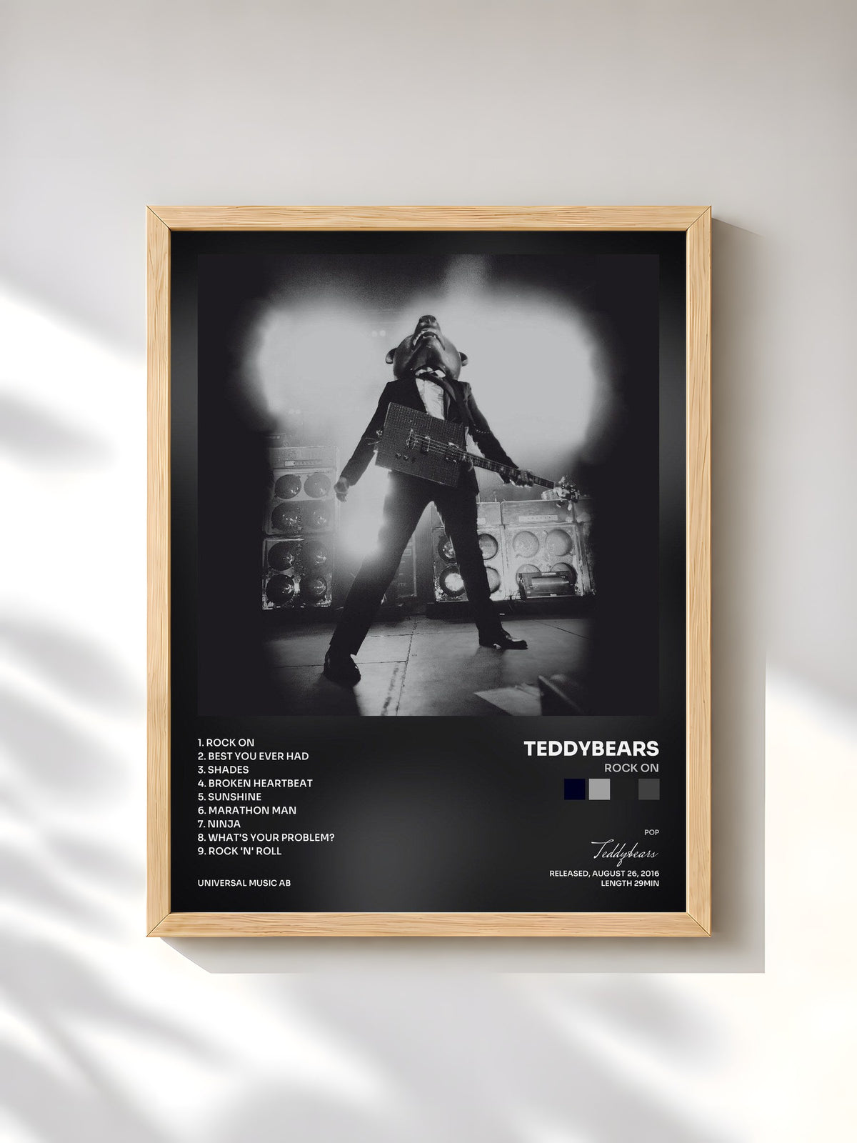 #bois Tableau de l'album Rock On de Teddybears, cadre en bois brut, imprimé et encadré en France