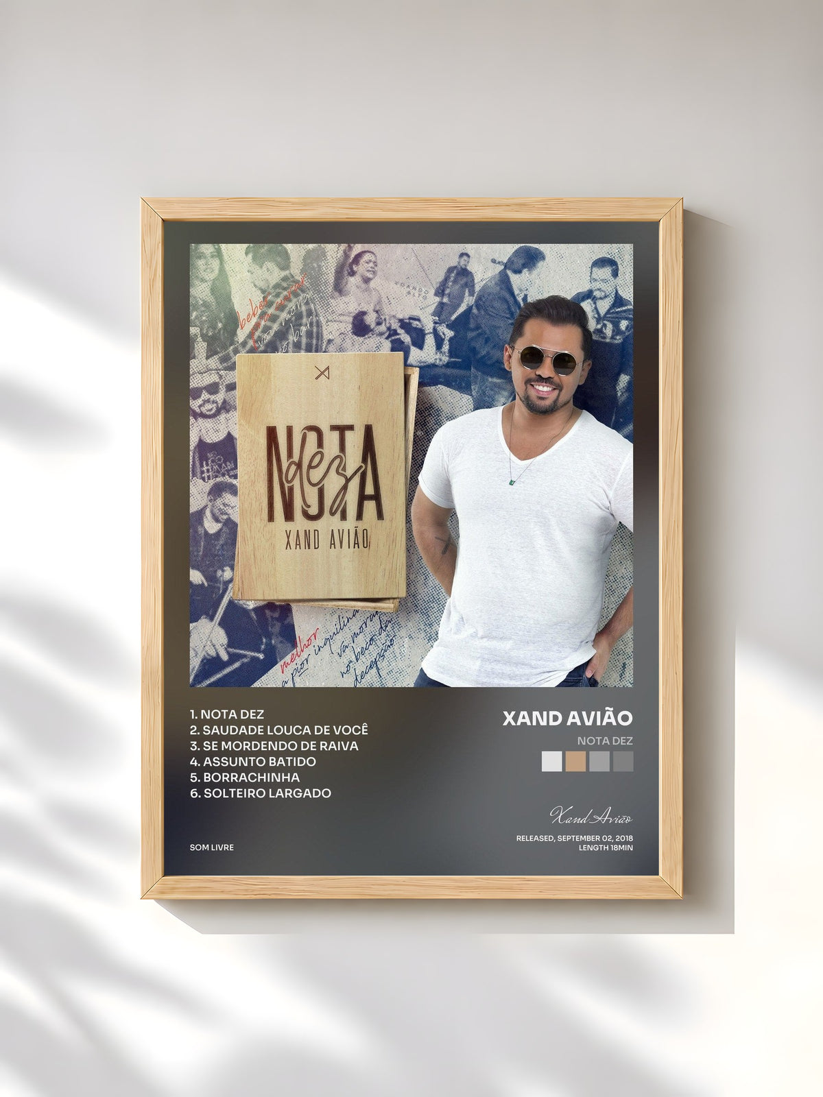 #bois Tableau de l'album Nota Dez de Xand Avião, cadre en bois brut, imprimé et encadré en France