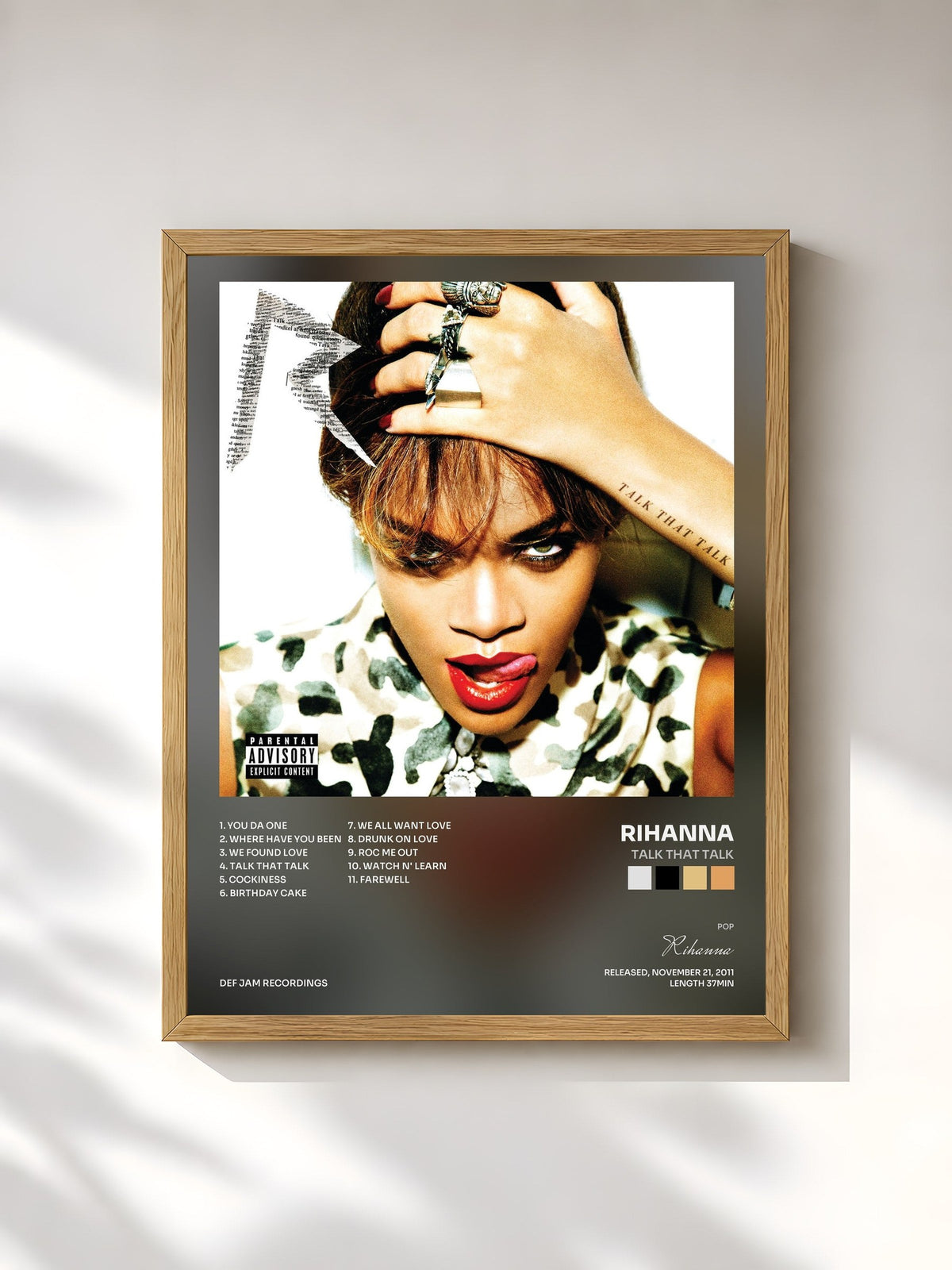 #bois Tableau de l'album Talk That Talk de Rihanna, cadre en bois brut, imprimé et encadré en France