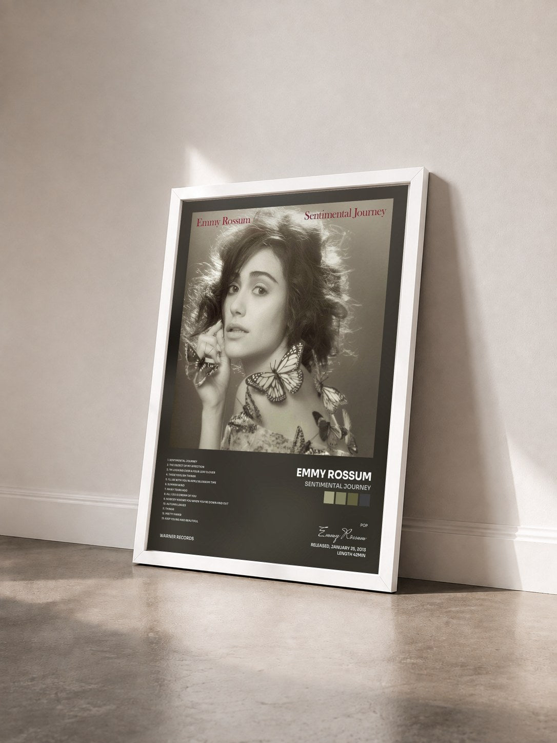 #blanc Tableau de l'album Sentimental Journey de Emmy Rossum vu de trois quarts, cadre blanc