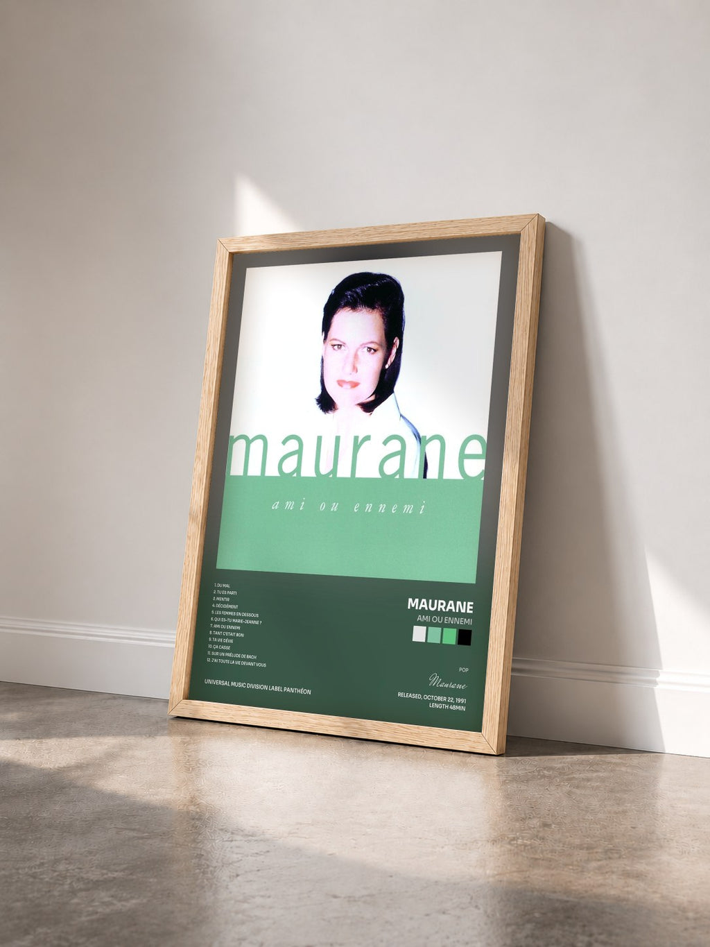 #bois Tableau de l'album Ami Ou Ennemi de Maurane vu de trois quarts, cadre en bois brut