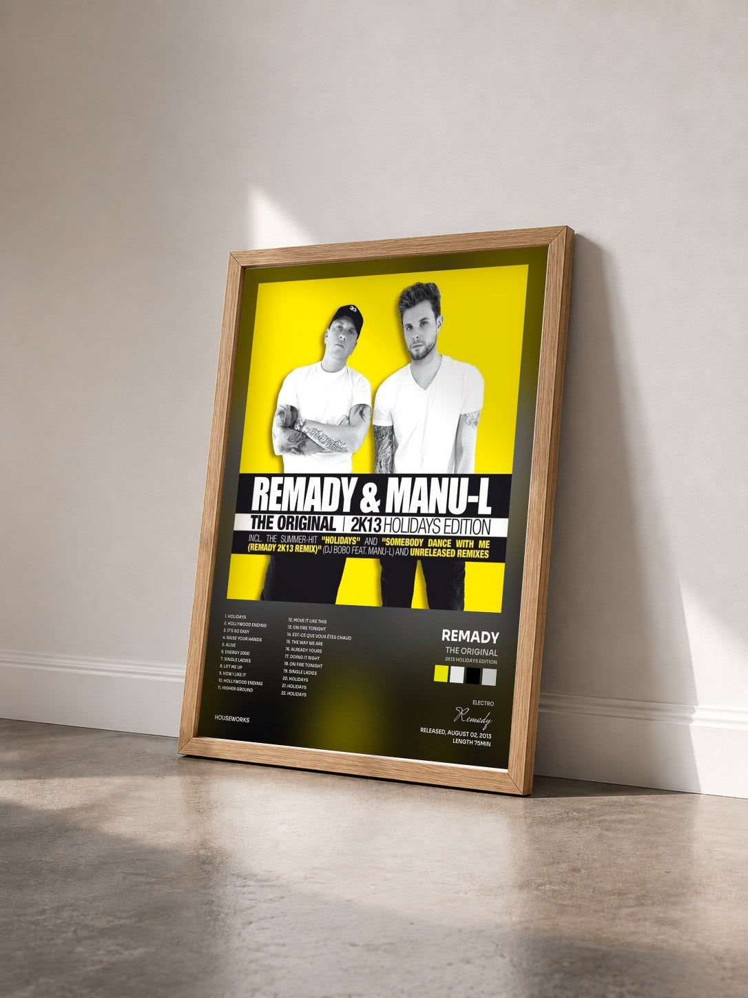 #bois Tableau de l'album The Original (2K13 Holidays Edition) de Remady vu de trois quarts, cadre en bois brut
