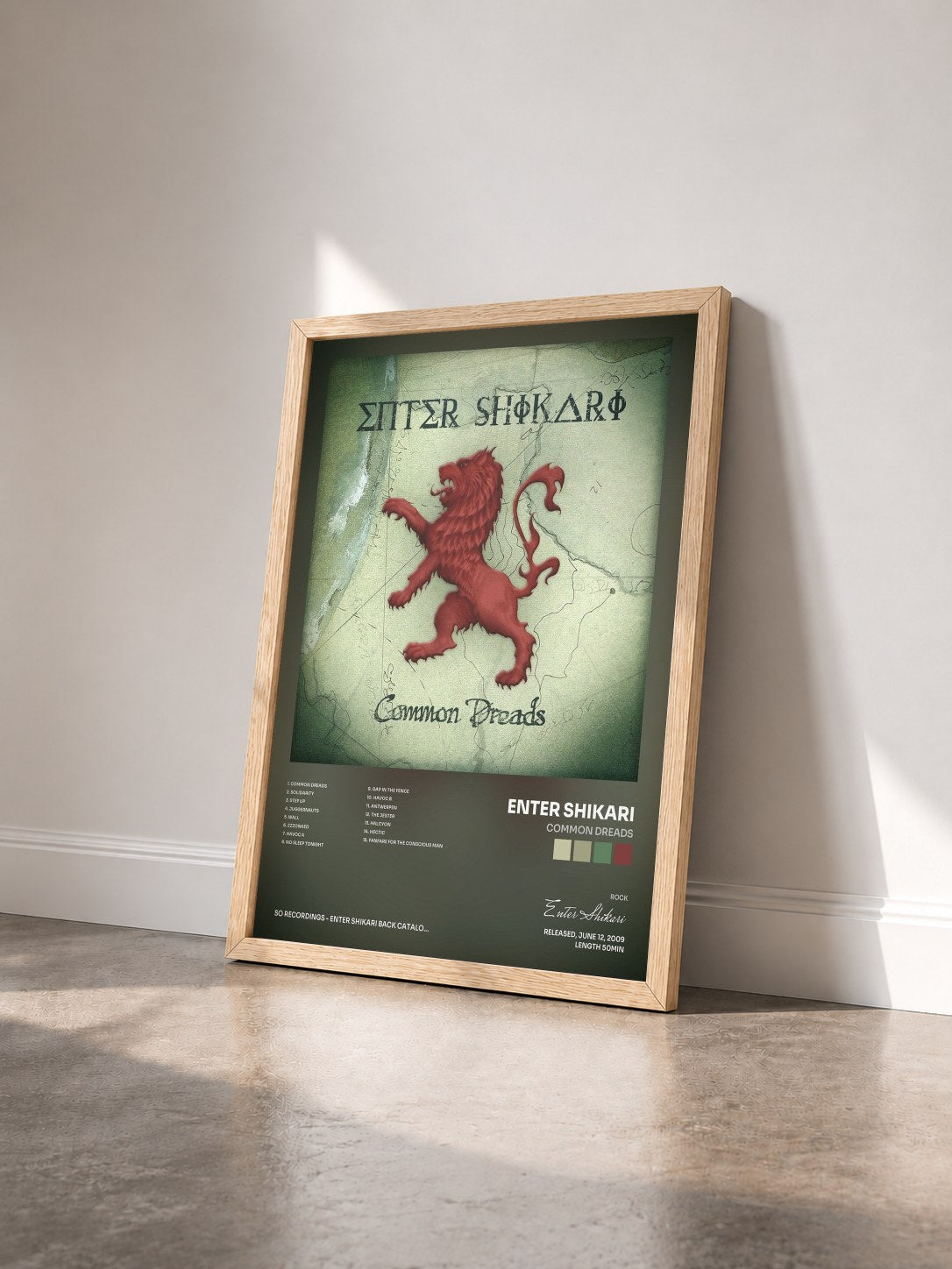 #bois Tableau de l'album Common Dreads de Enter Shikari vu de trois quarts, cadre en bois brut