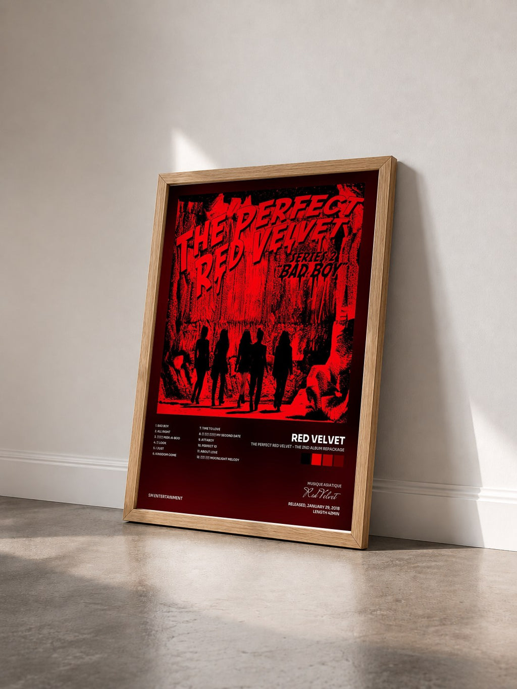 #bois Tableau de l'album The Perfect Red Velvet - The 2nd Album Repackage de Red Velvet vu de trois quarts, cadre en bois brut