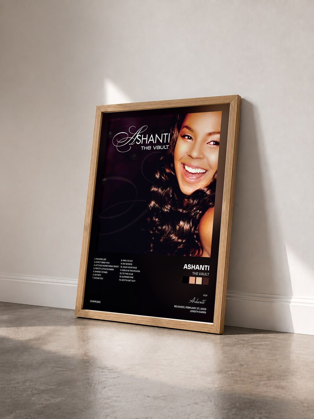 #bois Tableau de l'album The Vault de Ashanti vu de trois quarts, cadre en bois brut
