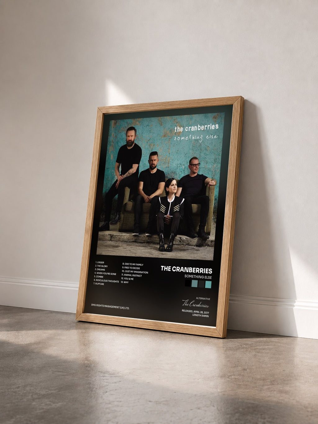 #bois Tableau de l'album Something Else de The Cranberries vu de trois quarts, cadre en bois brut
