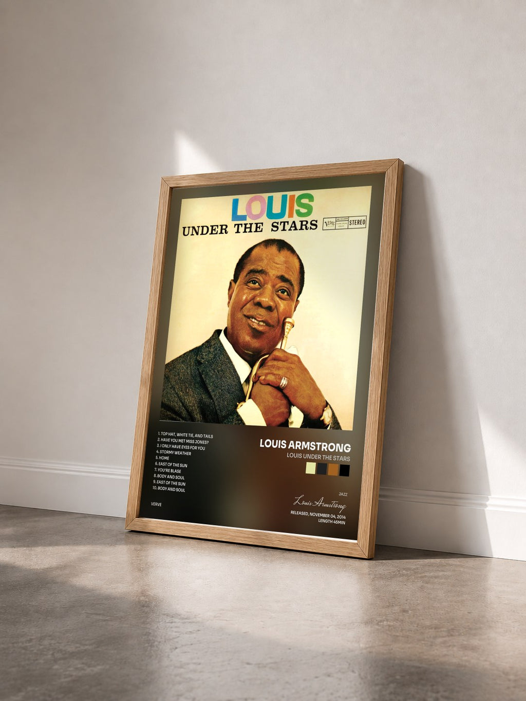 #bois Tableau de l'album Louis Under The Stars de Louis Armstrong vu de trois quarts, cadre en bois brut