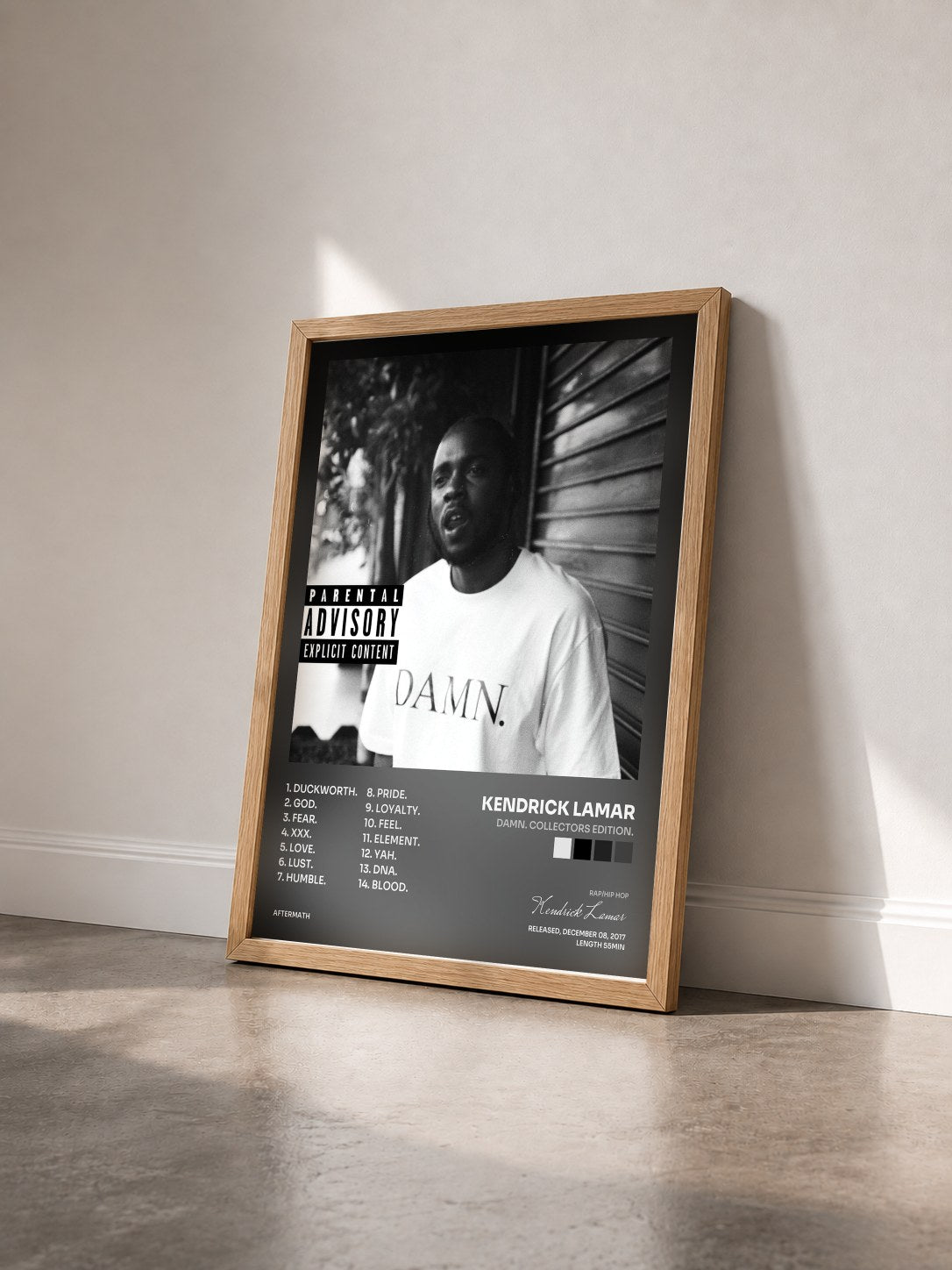 #bois Tableau de l'album DAMN. COLLECTORS EDITION. de Kendrick Lamar vu de trois quarts, cadre en bois brut