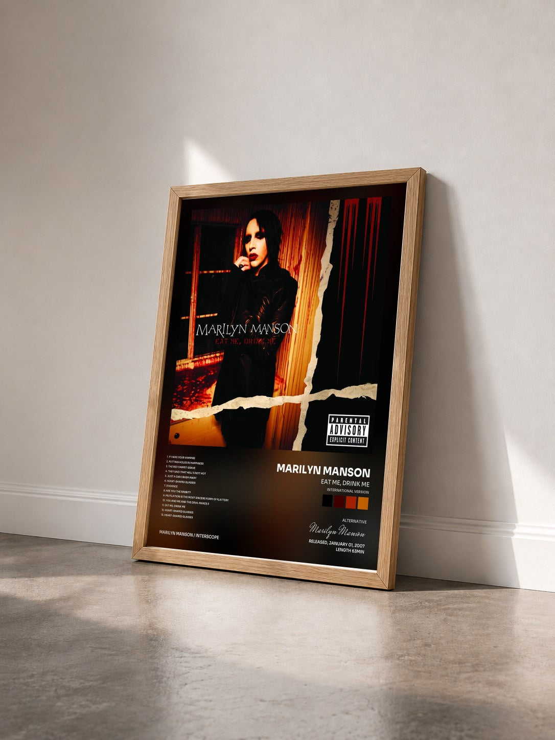 #bois Tableau de l'album EAT ME, DRINK ME (International Version) de Marilyn Manson vu de trois quarts, cadre en bois brut
