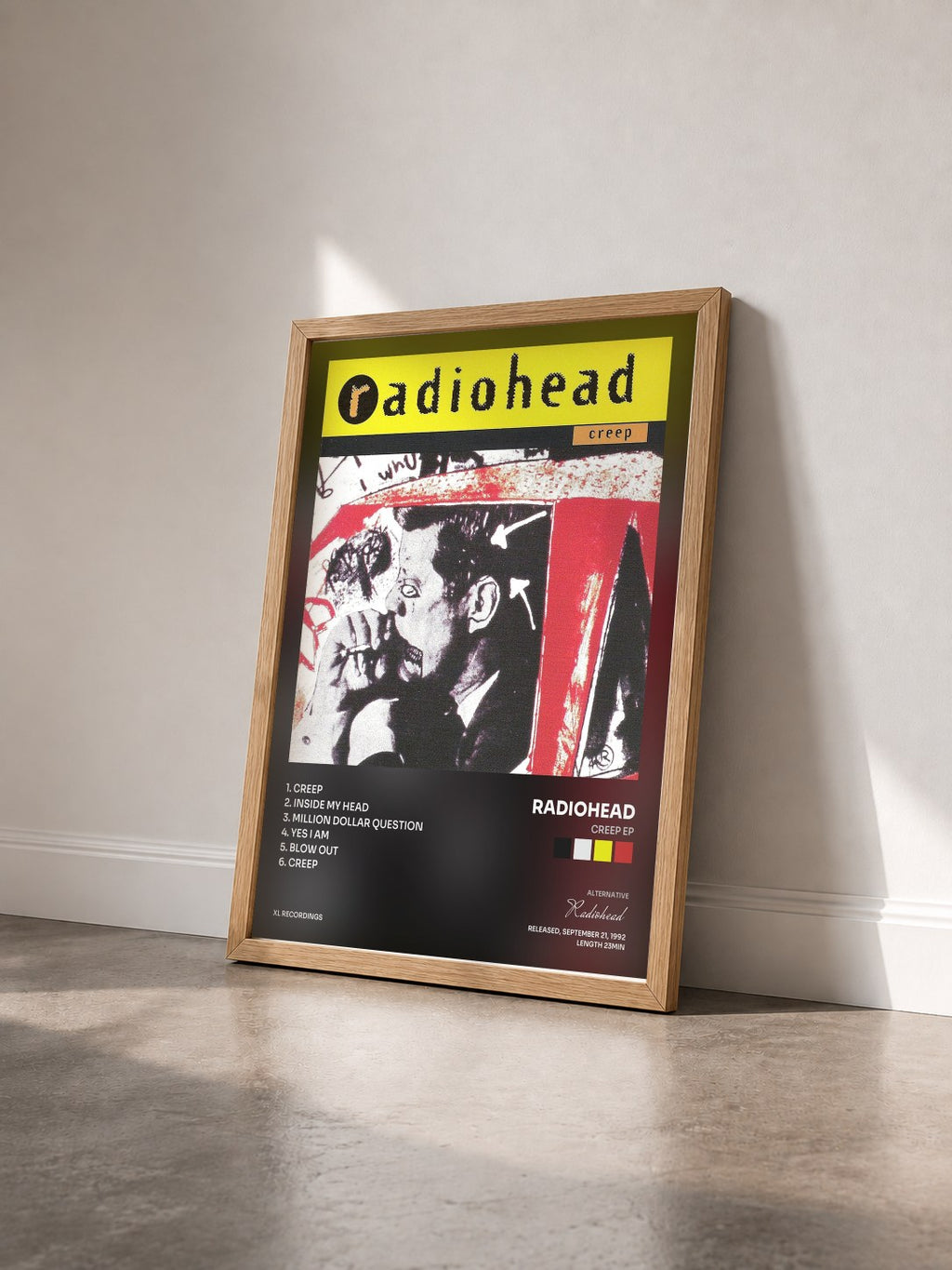 #bois Tableau de l'album Creep EP de Radiohead vu de trois quarts, cadre en bois brut
