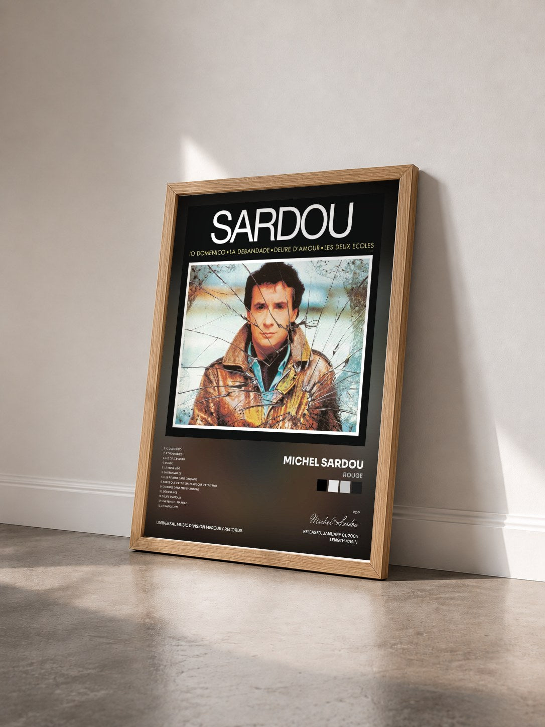#bois Tableau de l'album Rouge de Michel Sardou vu de trois quarts, cadre en bois brut